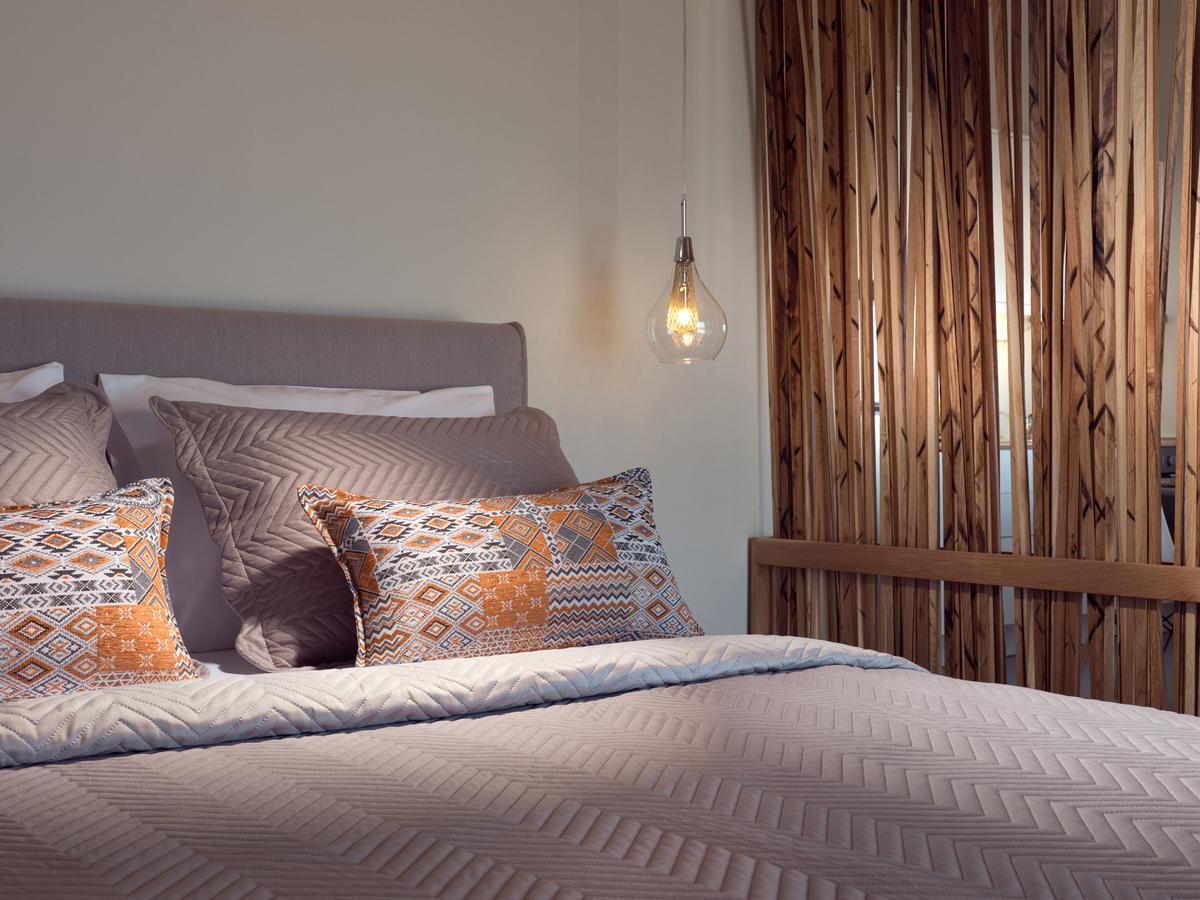 Akron Luxury Suites Koríthion Екстериор снимка